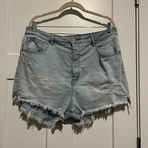 We The Free CRVY Light Blue Frayed Jean Shorts